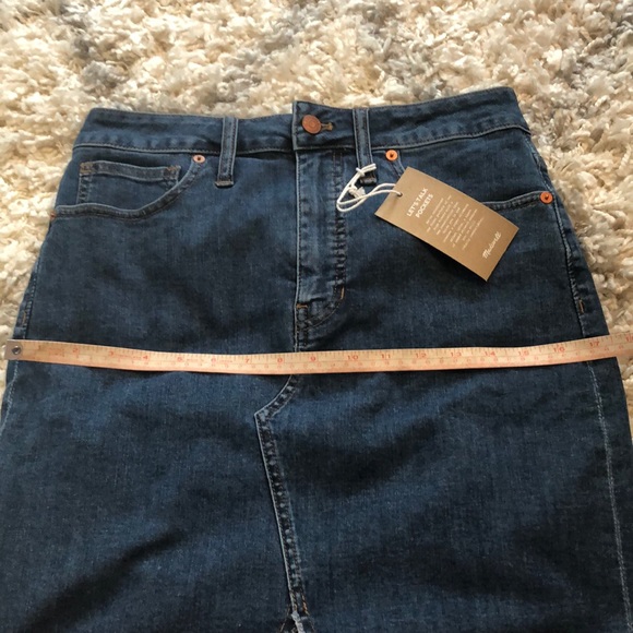 Madewell Fray Hem Denim Pencil Skirt - Picture 10 of 11